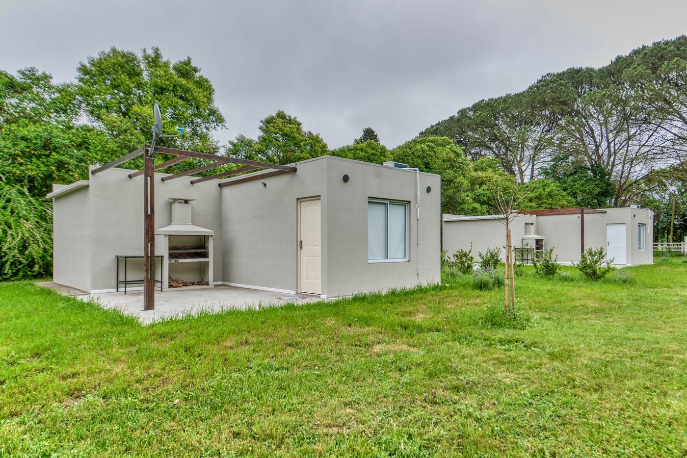 Vivienda en Mercedes con Inbuild System